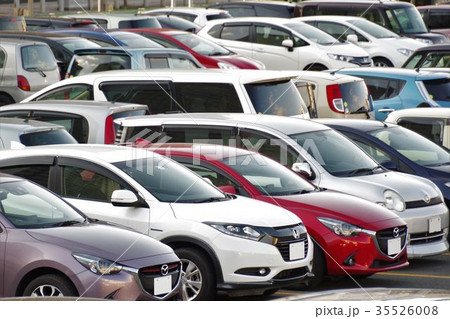 広い駐車場 35526008