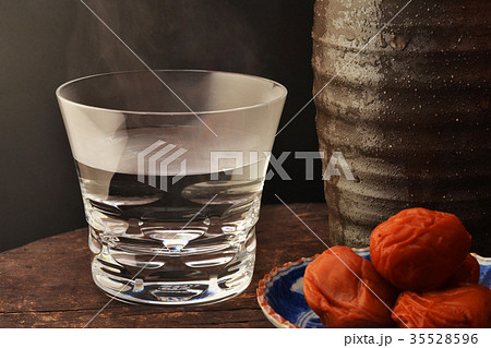 焼酎お湯割り南紅梅 35528596
