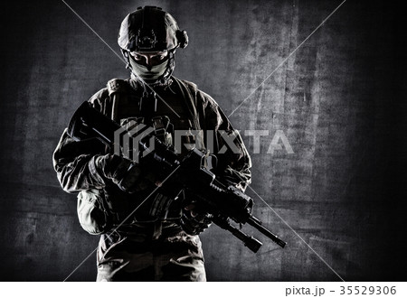 French paratrooper with weapons 35529306