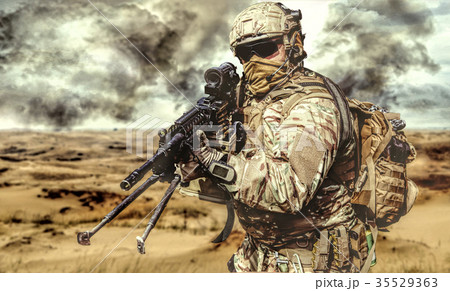 Machine gunner in the desert 35529363