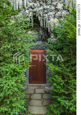 Door in Dripstone Wall Wallenstein Palace  35530275