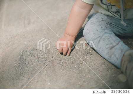 1 year old 35530638