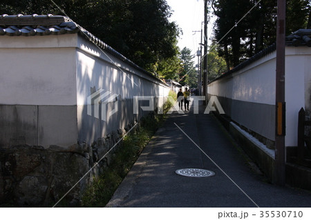 奈良の土塀 35530710