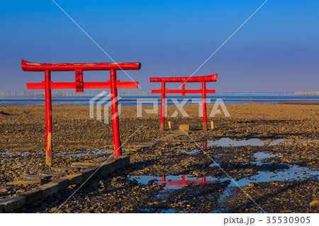 海中鳥居の夕暮れ日没前 佐賀県 太良町 海中鳥居の夕暮れ日没前 佐賀県 太良町 35530905