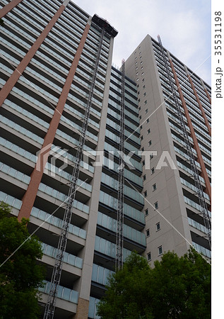 マンションの大規模修繕風景 35531198