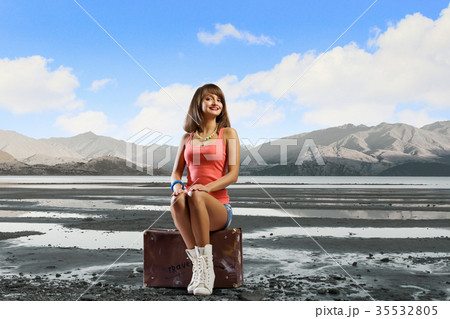 Hitch hiking traveling 35532805