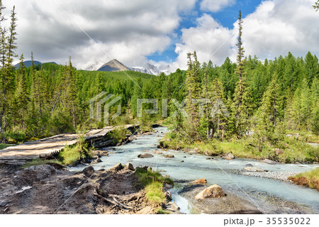 Aktru river and view of North-Chuiskiy Range Aktru river and view of North-Chuiskiy Range 35535022