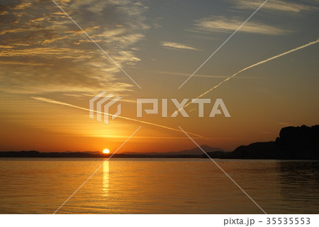 涸沼の夕景 35535553