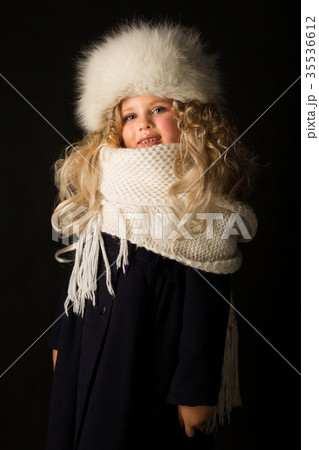 Pretty girl in winter clothes Pretty girl in winter clothes 35536612