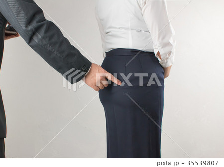 セクハラ ビジネス 35539807