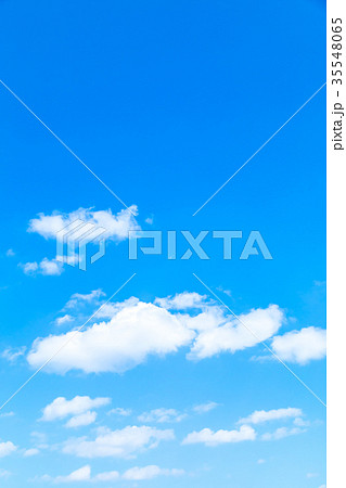 雲 積雲 青い空 白い雲 秋の空 冬の空 背景用素材 クラウド 青空 合成用背景 雲 積雲 青い空 白い雲 秋の空 冬の空 背景用素材 クラウド 青空 合成用背景 35548065