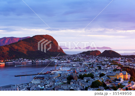 Colorful sunset in Alesund port town Colorful sunset in Alesund port town 35549950