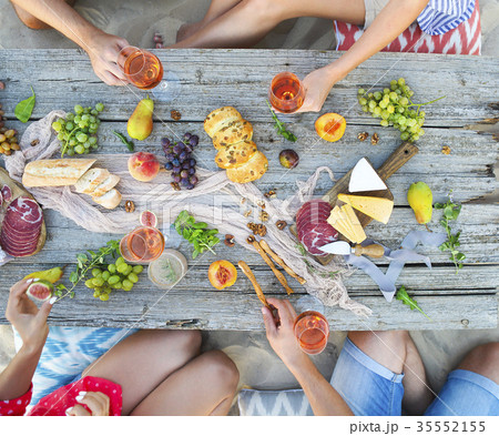 Top view beach picnic table 35552155