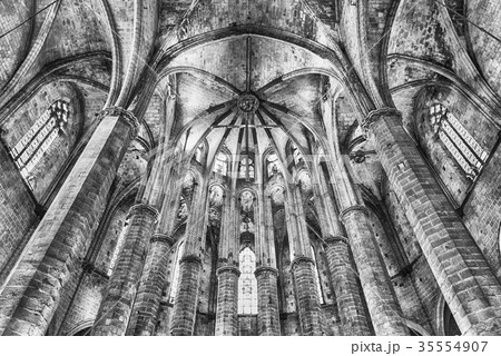 Interior of Santa Maria del Mar in Barcelona,Spain 35554907