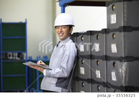 工場 大人 成人 35556325