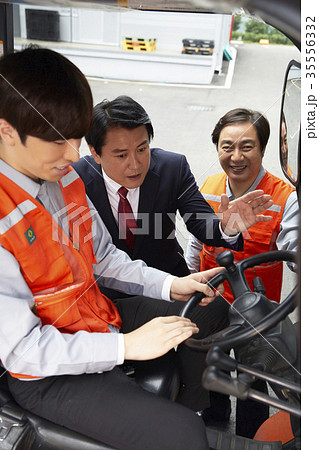 工場 大人 成人 35556332