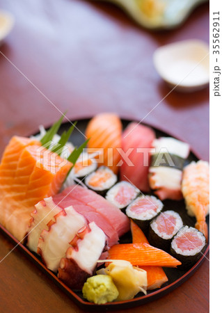 Japanese Cuisine - Sushi Set Japanese Cuisine - Sushi Set 35562911