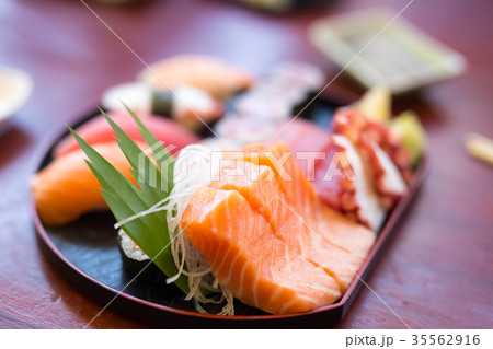 Japanese Cuisine - Sushi Set 35562916