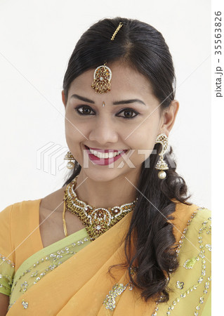 portrait of indian woman 35563826