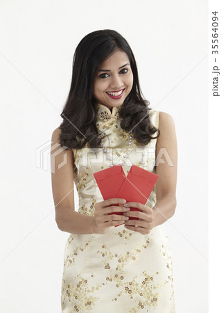 indian woman indian woman 35564094