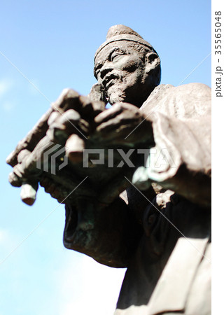 離宮八幡宮　油祖像 35565048