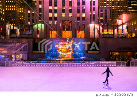 Rockefeller center ice skte rink, New York Rockefeller center ice skte rink, New York 35565878