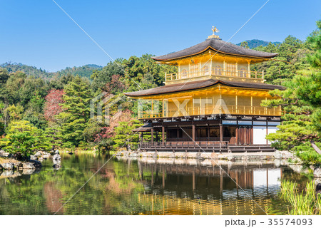 秋の京都　金閣寺 35574093