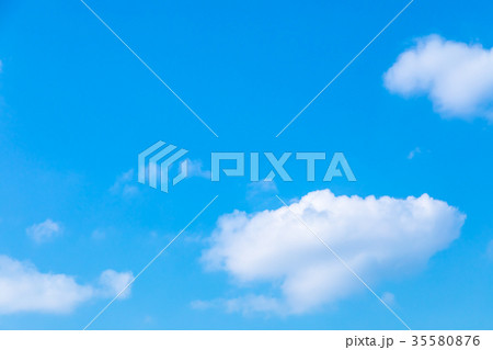 雲 積雲 青い空 白い雲 秋の空 冬の空 背景用素材 クラウド 青空 合成用背景 雲 積雲 青い空 白い雲 秋の空 冬の空 背景用素材 クラウド 青空 合成用背景 35580876