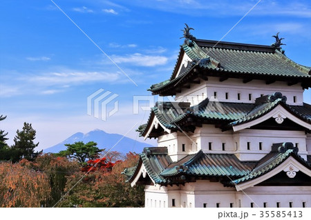紅葉の弘前城と岩木山 紅葉の弘前城と岩木山 35585413