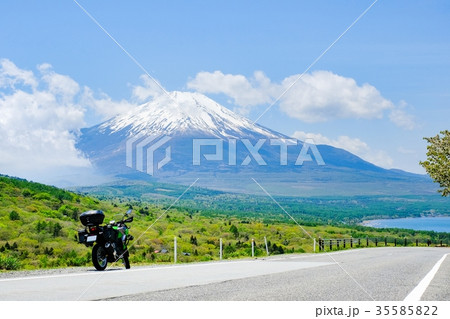 山中湖パノラマ台から望む富士山 35585822