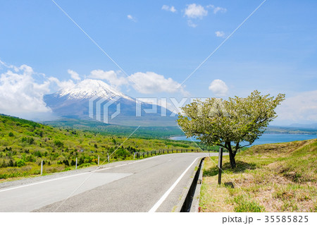 山中湖パノラマ台から望む富士山 山中湖パノラマ台から望む富士山 35585825