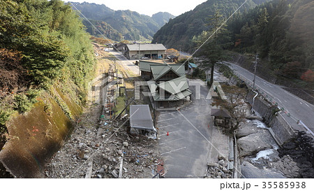 空撮 2017年11月1日撮影 九州北部豪雨後の日田英彦山線_筑前岩屋駅 空撮 2017年11月1日撮影 九州北部豪雨後の日田英彦山線_筑前岩屋駅 35585938