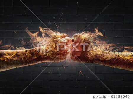 Agressive opposition Agressive opposition 35588040