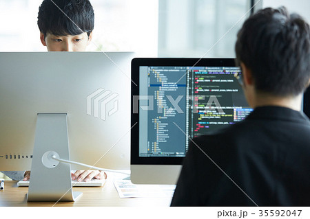 働くビジネスマン 35592047