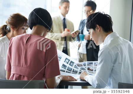 ビジネス 打ち合わせ ビジネス 打ち合わせ 35592346
