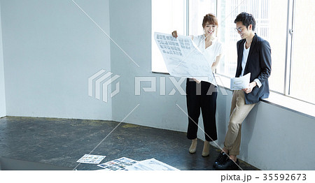 ビジネス 打ち合わせ ビジネス 打ち合わせ 35592673