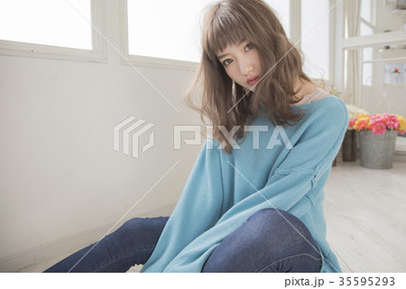 ゆるふわミディアムヘアー 35595293