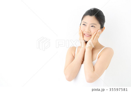 ビューティー 若い女性 ビューティー 若い女性 35597581