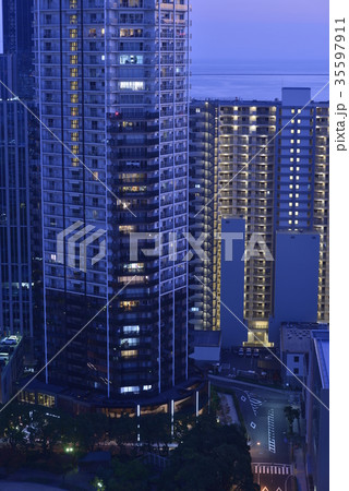 神戸市街地の夜景 35597911