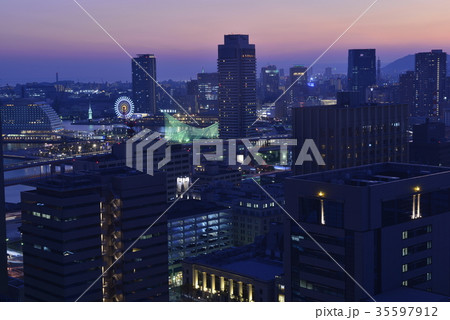 神戸市街地の夜景 35597912