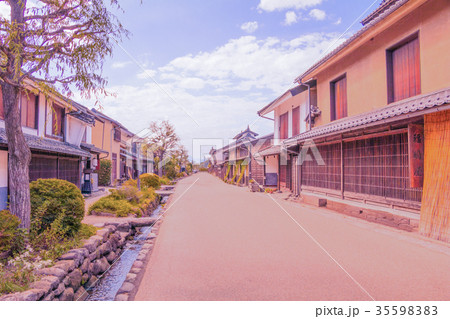 A road and the old town of Unno-juku A road and the old town of Unno-juku 35598383