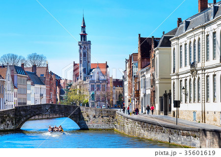 Panorama with canal and houses in Bruges, Belguim Panorama with canal and houses in Bruges, Belguim 35601619