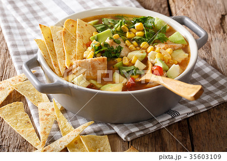 tortilla soup with chicken and vegetables 35603109