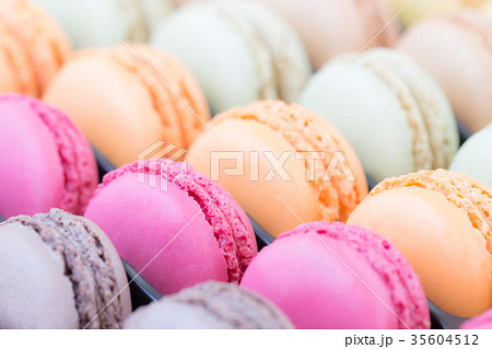 Colorful french macaroon cake in the box. 35604512