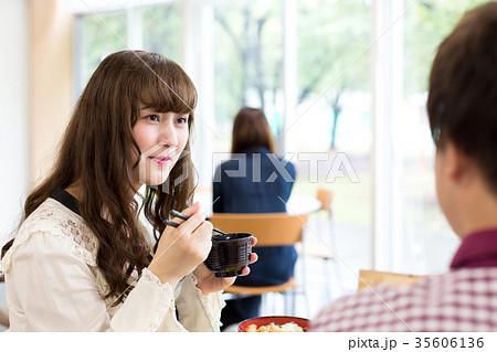 大学生　学食　社員食堂　レストラン 35606136