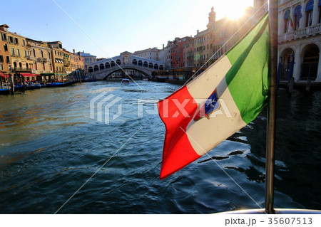 イタリアの風景_ヴェネチア_運河 イタリアの風景_ヴェネチア_運河 35607513