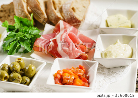 catering table 35608618