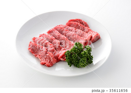牛肉　肩　焼肉用 35611656