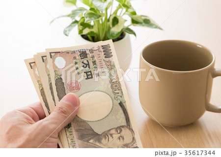 お金 35617344