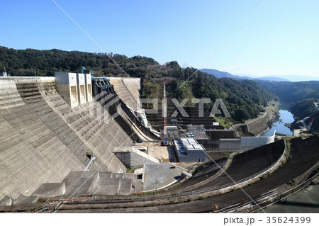 鶴田ダム(改造工事中) 鶴田ダム(改造工事中) 35624399